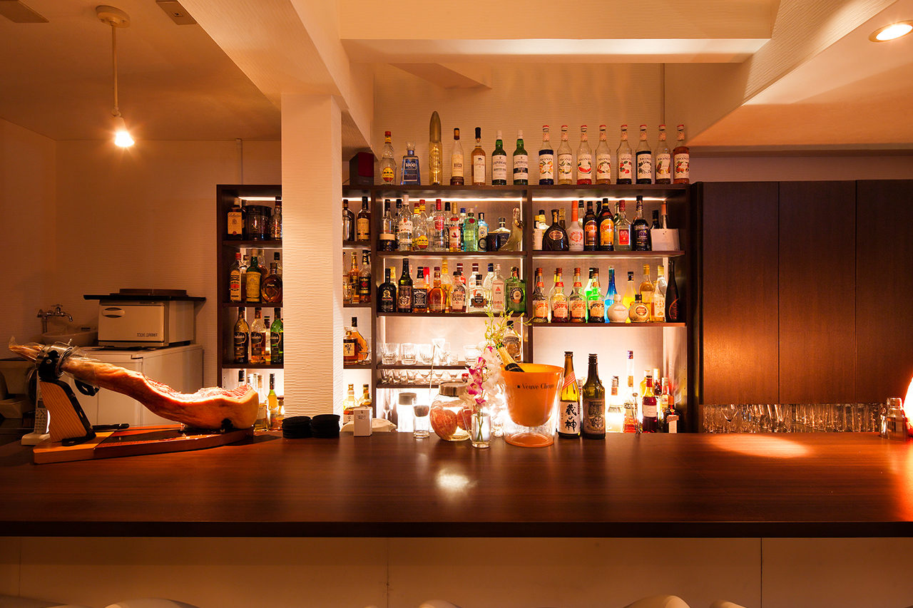 Authentic Bar Bacchus