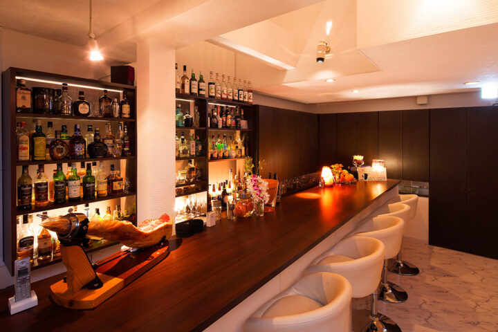 Authentic Bar Bacchus