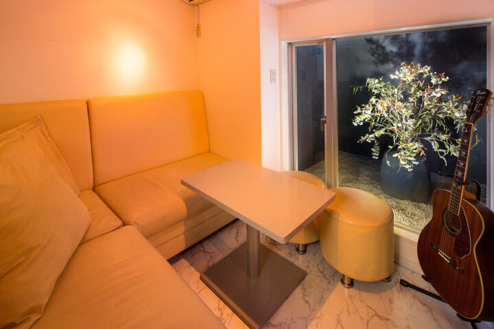 Authentic Bar Bacchus