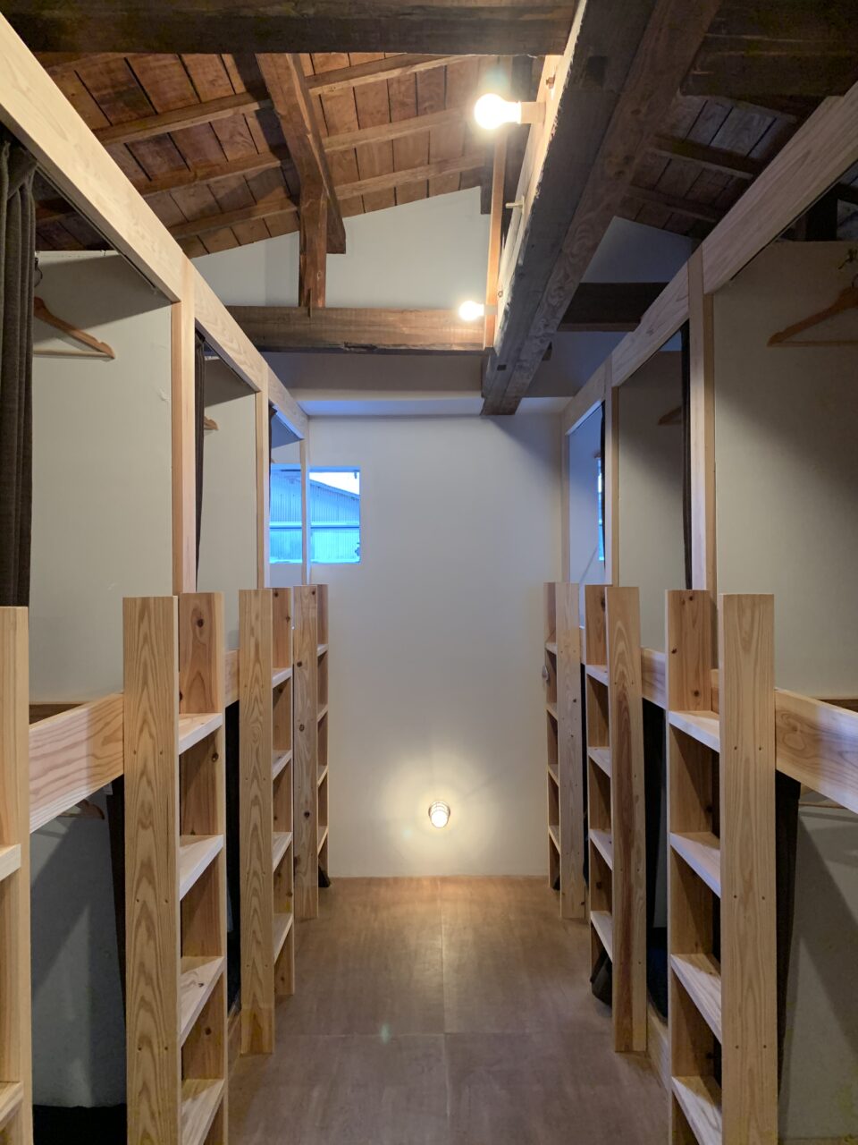 ゲストハウス さんかくワサビ